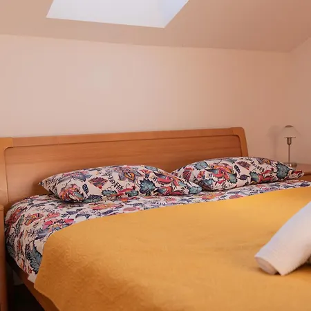 Two-bedroom Niki Near Appartement *