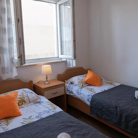 Two-bedroom Niki Near