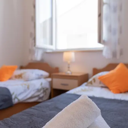 Two-bedroom Niki Near Appartement